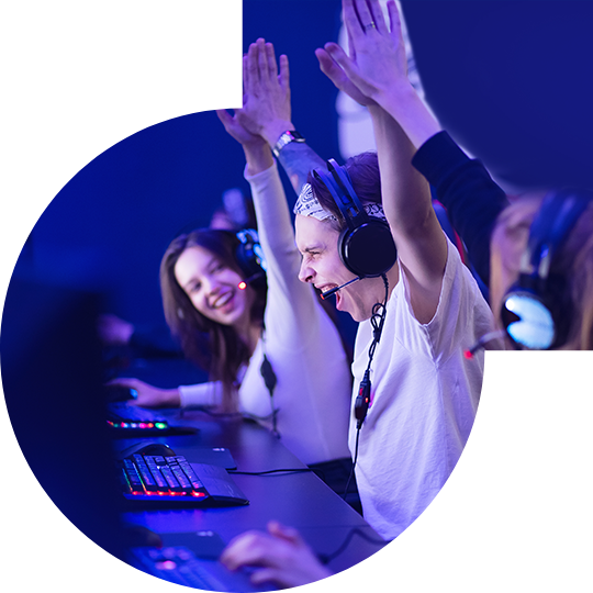 铂莱国际独家双向驱动技术<br>让电竞玩家尽情享受极致高速快感